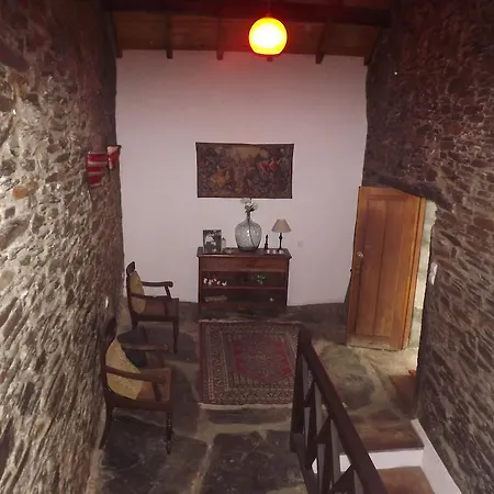 Farm stay Casa Oliveiras Do Douro Sobreira