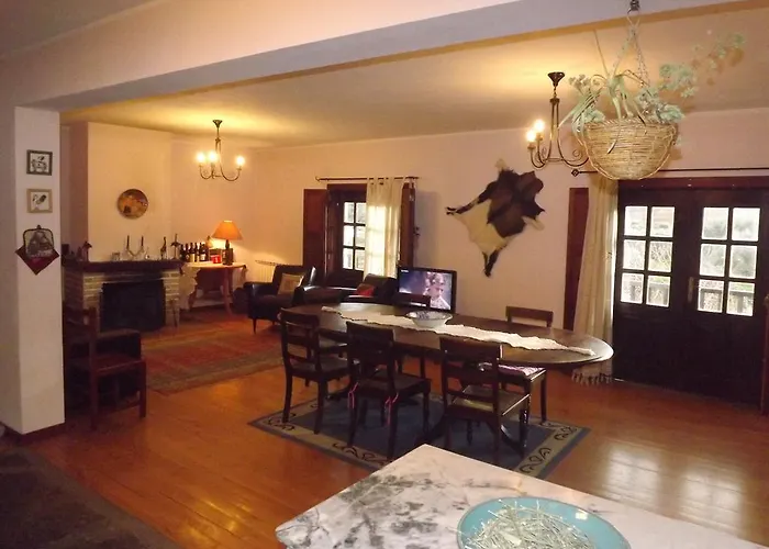 مزرعة للإقامة Casa Oliveiras Do Douro Sobreira