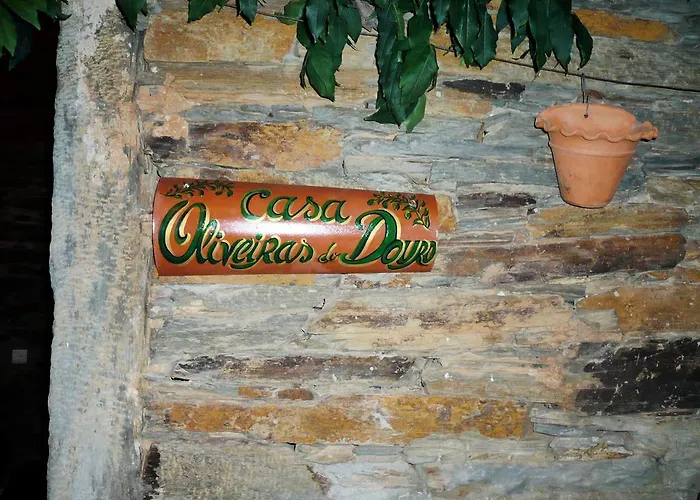 مزرعة للإقامة Casa Oliveiras Do Douro Sobreira